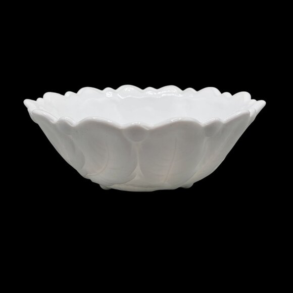 Indiana Glass Wild Rose Bowl Milk Glass Patterned Serving Bowl Vintage - Picture 2 of 9